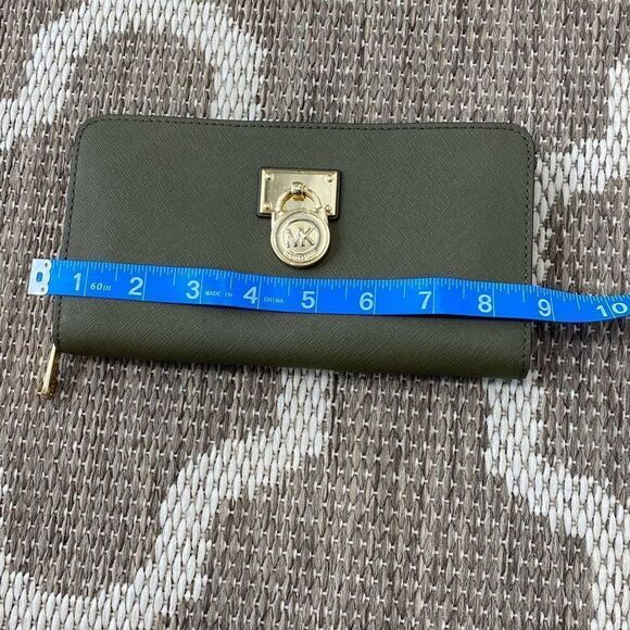 Michael Kors wallet - Picture 4 of 5